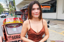 Pinay beauty poses next to Manila trike